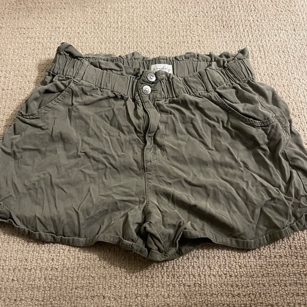 Wonderly shorts. Size 10